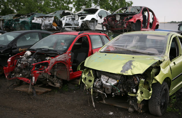 Damaged-&-Old-Car-Buyers